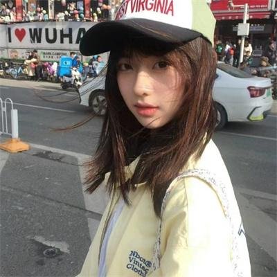 黑色池塘